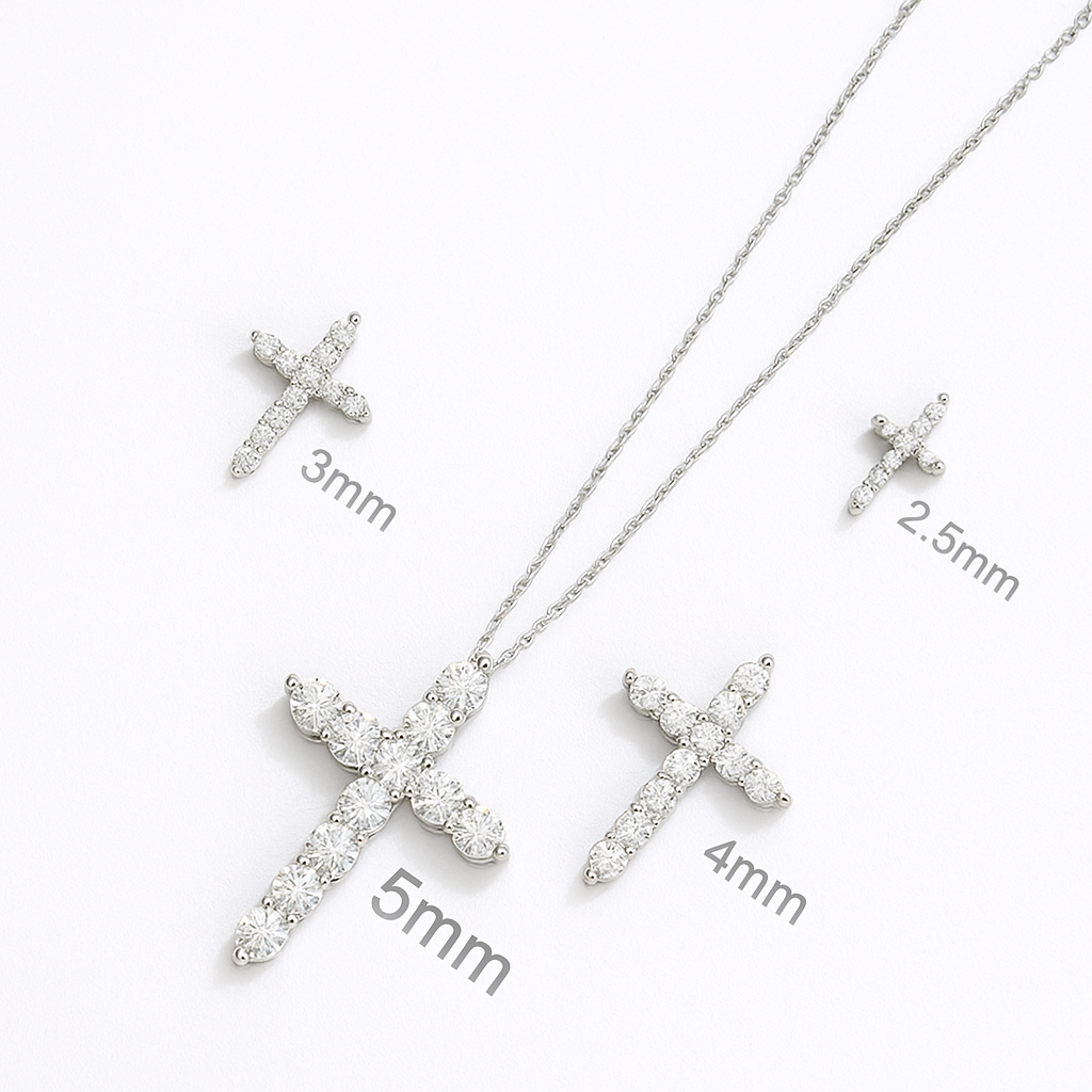 Colar Eternalle com Pingente de Cruz de Moissanite