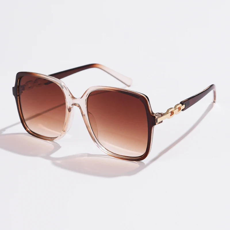 Óculos de Sol Feminino Oversized com Lentes Degradê