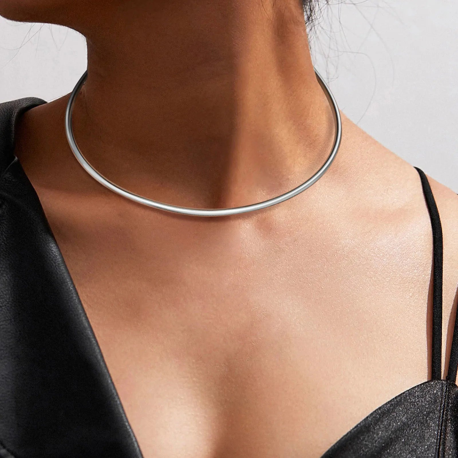 Colar Neck Cuff Ajustável