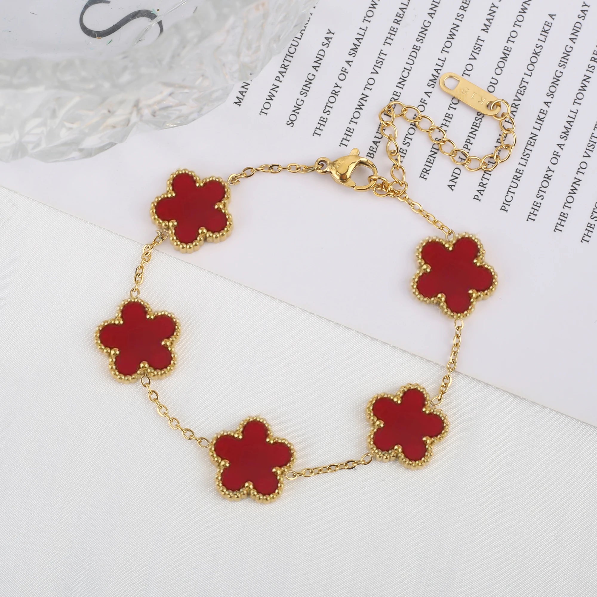 Pulseira Floralis de Cinco Pétalas em Madrepérola