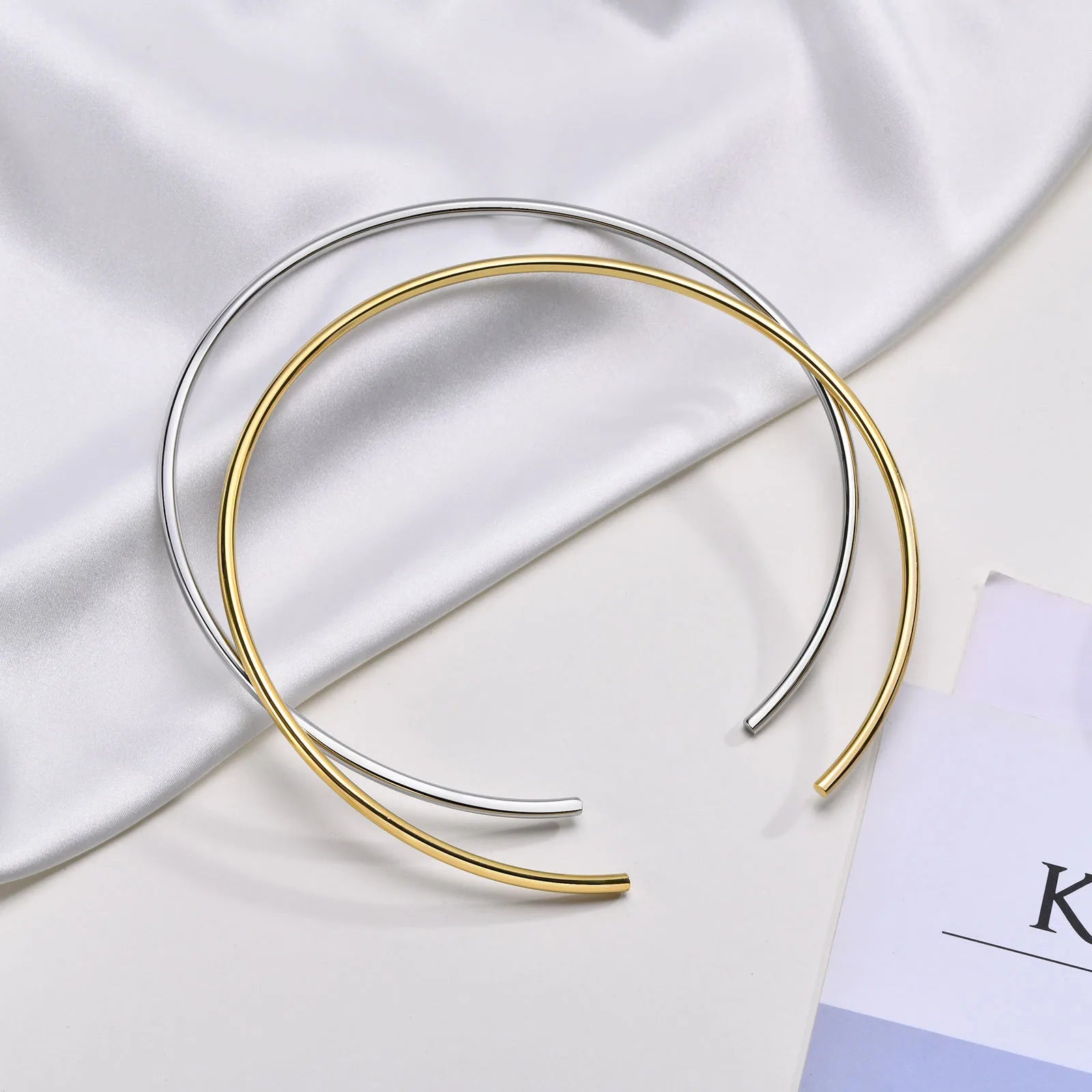 Colar Neck Cuff Ajustável
